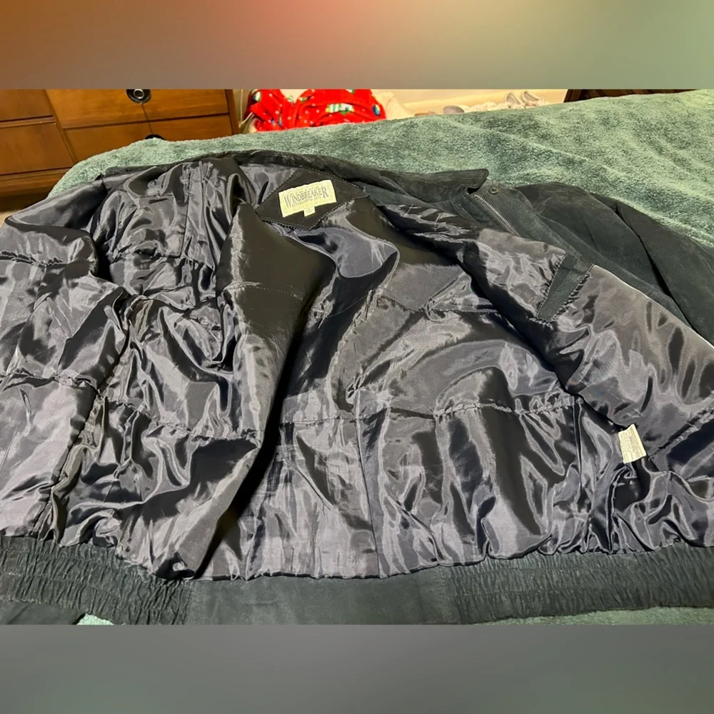 Vintage Men's Black Suede Bomber Jacket